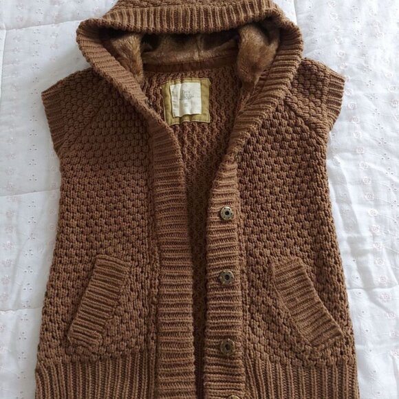 Zara Knitwear Tan Cable Knit Faux Fur Hooded Short Sleeve Sweater Jacket Medium - Picture 2 of 11